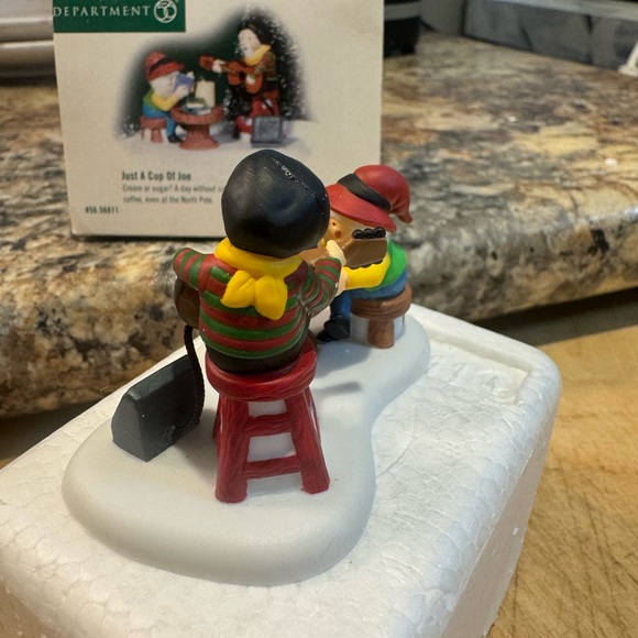 Dept 56 - Picture 3 of 5